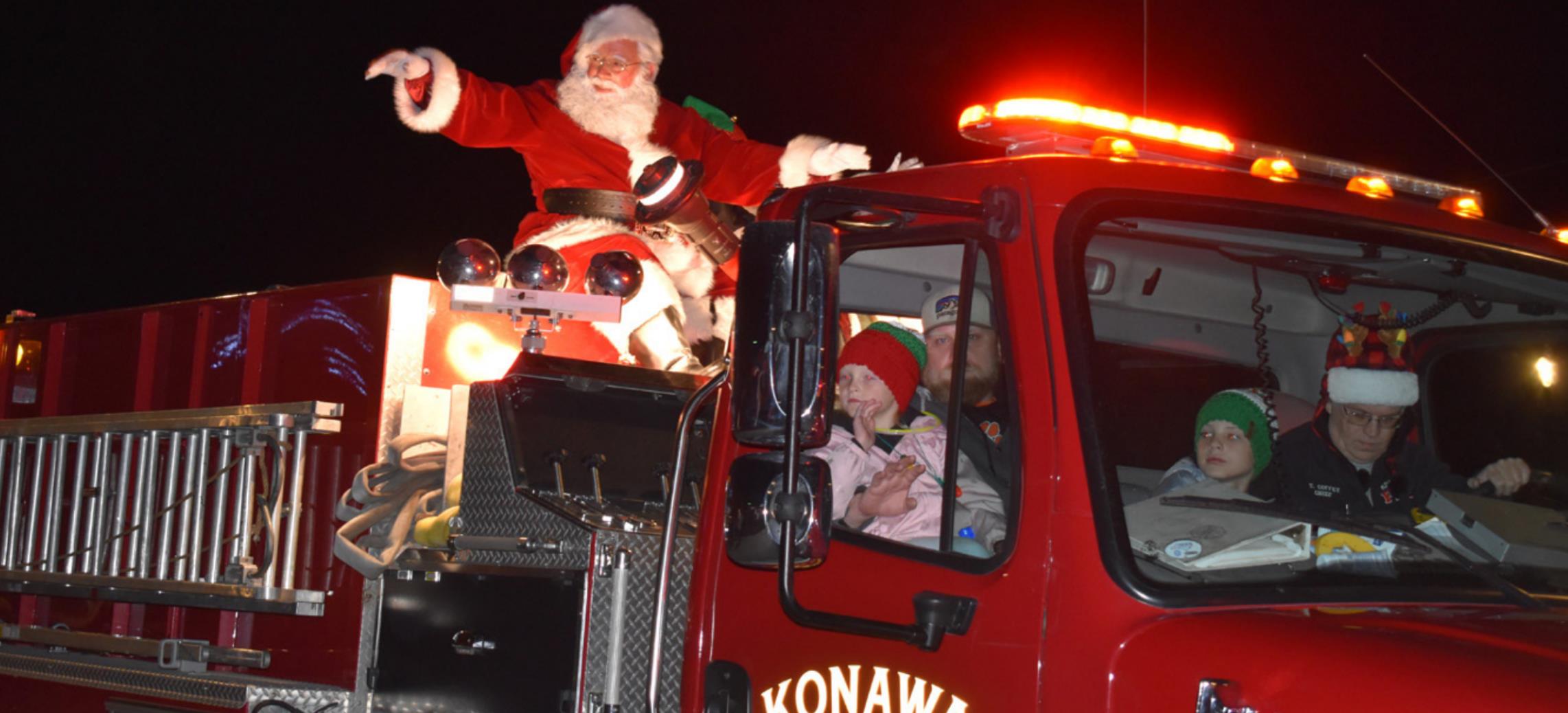 Christmas Spirit on Display at Konawa Parade Seminole Producer